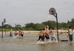 Vasarā basketbols turpinās