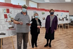 Bibliokuģis atver izstādi Burtniekos