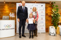 Sendija Mierente 2.vietas ieguvēja “Olimpisko dienu 2019” zīmēšanas konkursā