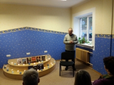 Tikšanās ar rakstnieku Aivaru Kļavi Ainažu bibliotēkā